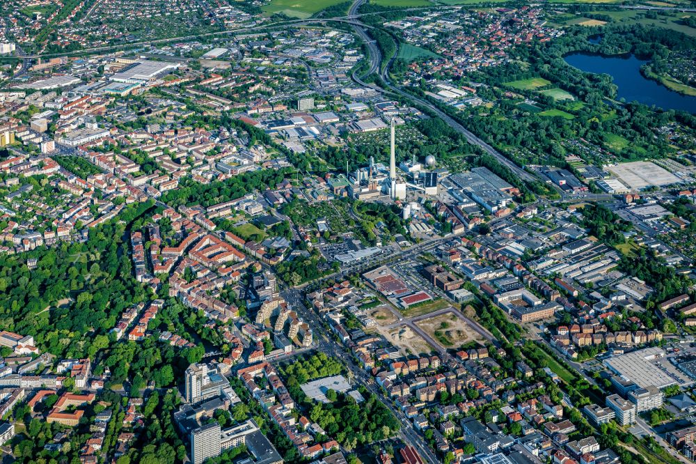 Aerial photograph Braunschweig - Combined cycle power plant with gas and steam turbine plants HKW Mitte in Braunschweig in the state of Lower Saxony, Germany