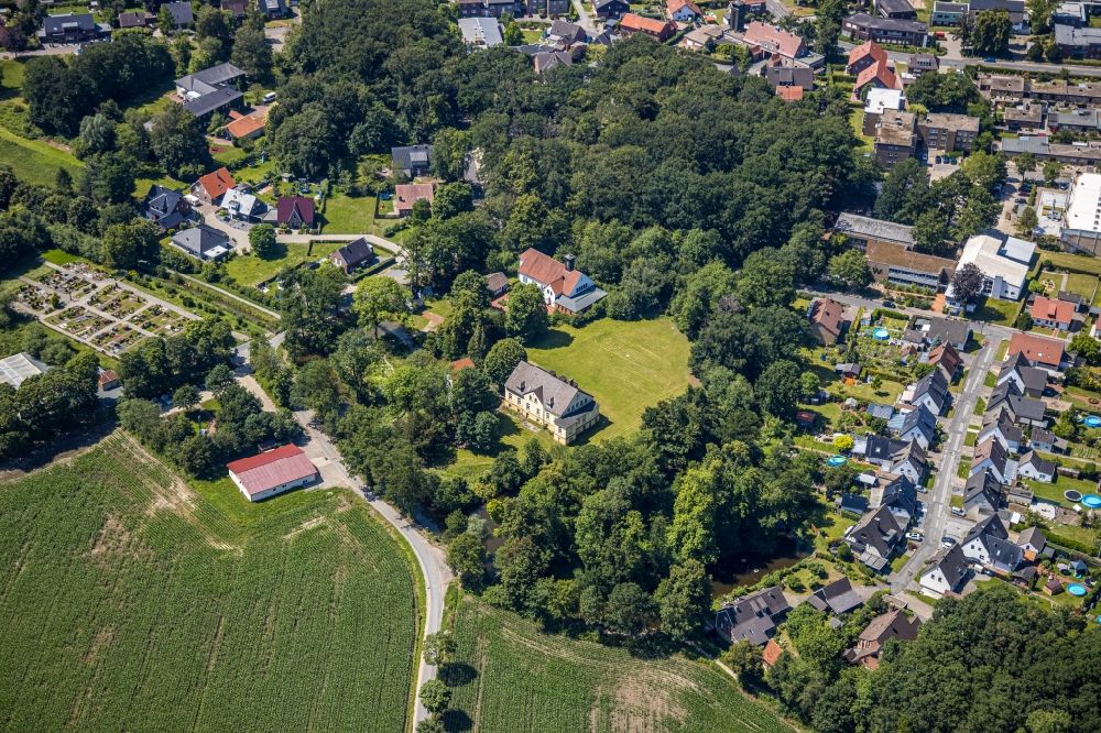 Aerial photograph Nordwalde - Building and manor house of the farmhouse of the Bispinghof of the Buergerstiftung Bispinghof Nordwalde in Nordwalde in the state North Rhine-Westphalia, Germany