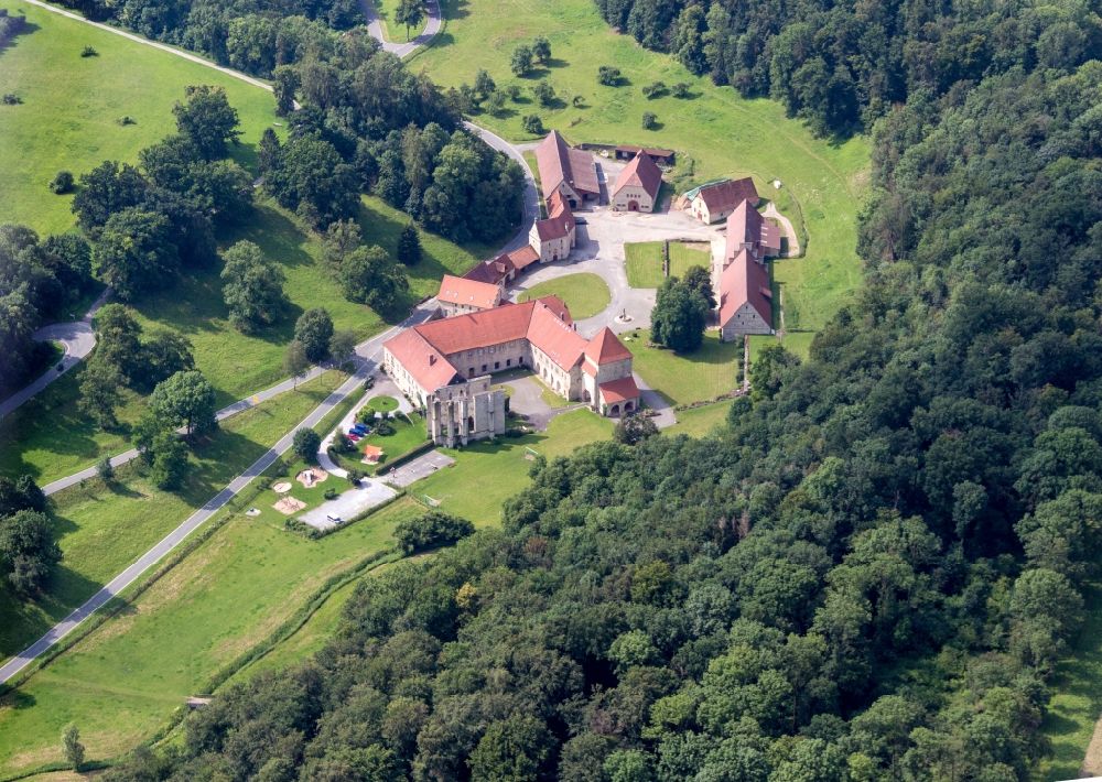 Aerial photograph Büren - Building and manor house of the farmhouse in the district Wewelsburg in Bueren in the state North Rhine-Westphalia, Germany