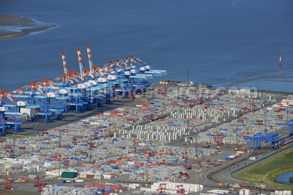 Bremerhaven from the bird's eye view: Harbour - site of the container terminal and overseas port Bremerhaven