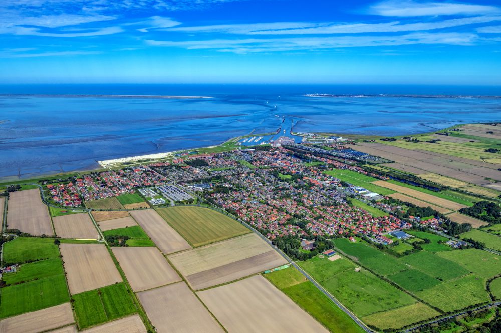 Aerial photograph Norden - Town view with Mole Norddeich in the north on the coast of the North Sea in the state of Lower Saxony