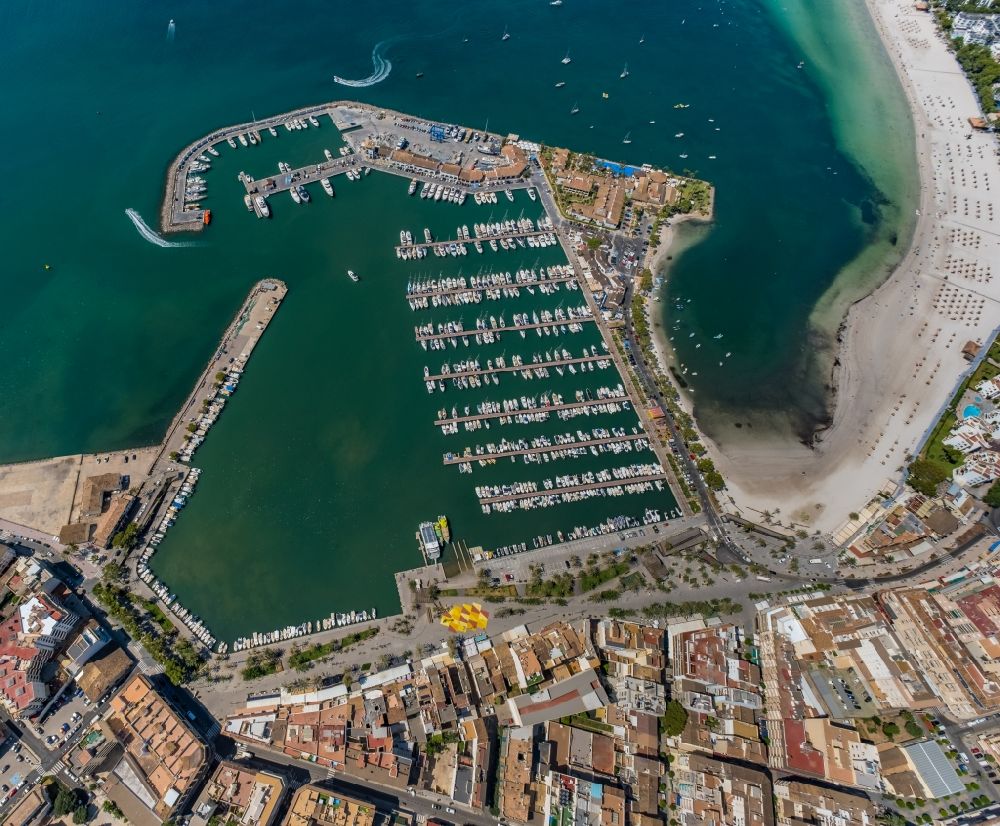 Port d'Alcudia from above - Port facilities on the seashore of the with moorings for sailboats in Port d'Alcudia in Balearic island of Mallorca, Spain