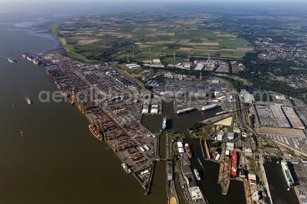 Aerial photograph Bremerhaven - Port facilities on the seashore of the Nordsee, Stadtbremisches Ueberseehafengebiet Bremerhaven in Bremerhaven in the state Bremen, Germany