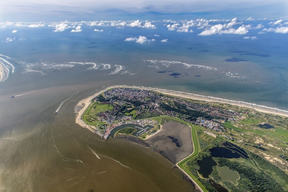 Aerial photograph Norderney - Port facilities of the East Frisian island of Norderney in Lower Saxony island Norderney in the state Lower Saxony