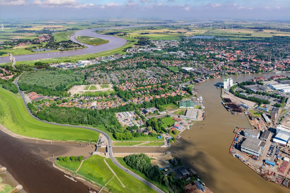 Leer (Ostfriesland) from above - Port facilities on the banks of the river course of the Leda and Ems in Leer (Ostfriesland) in the state Lower Saxony, Germany