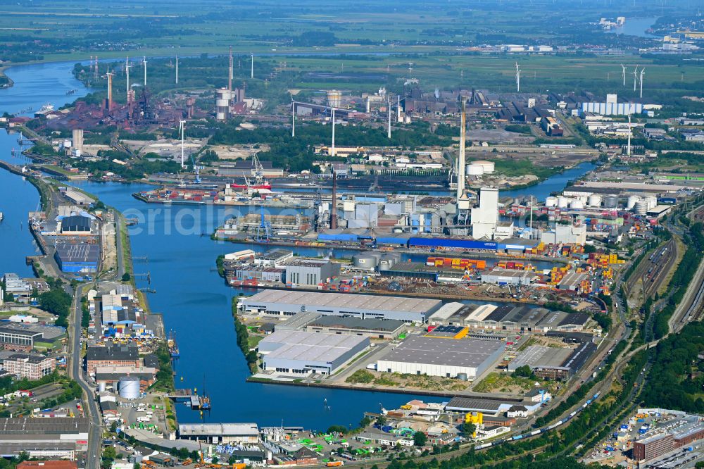 Aerial image Bremen - Port facilities on the banks of the river course of the Weser in the district Industriehaefen in Bremen, Germany