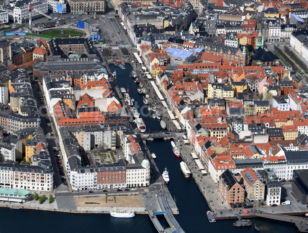 Kopenhagen from above - Port facilities on the shores of the harbor of Nyhavn in Copenhagen in Region Hovedstaden, Denmark