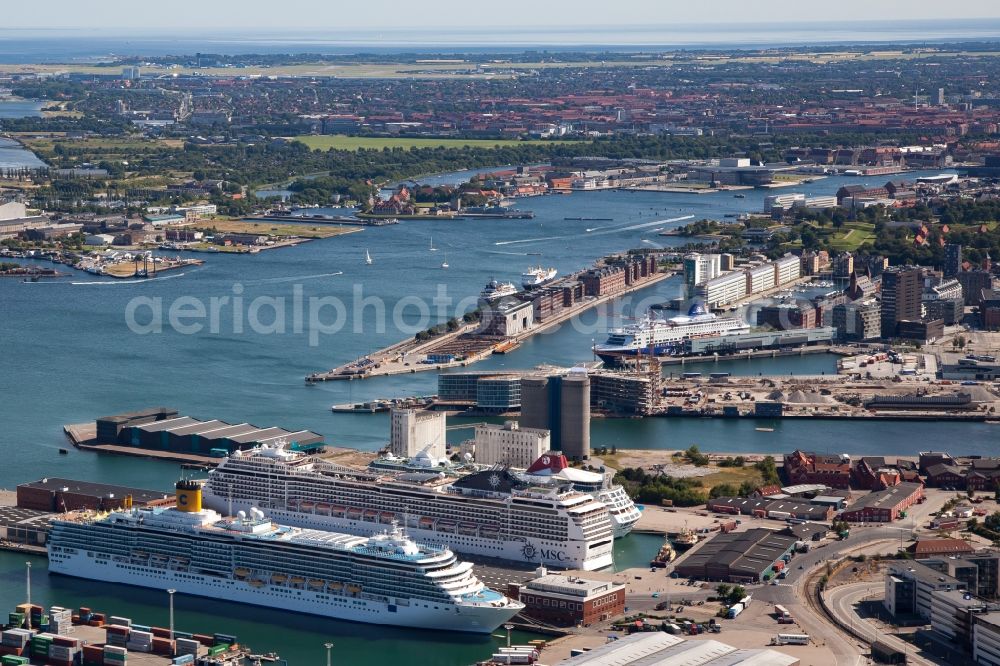 Aerial image Kopenhagen - Port facilities on the shores of the harbor of in the district Oesterbro in Copenhagen in Region Hovedstaden, Denmark
