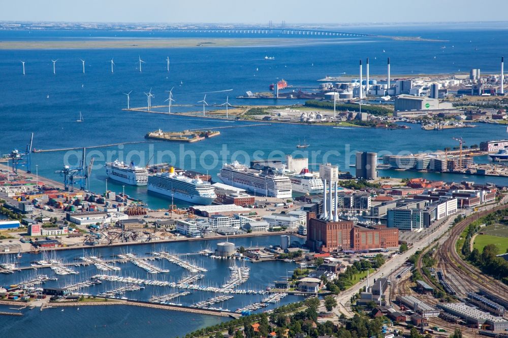 Aerial photograph Kopenhagen - Port facilities on the shores of the harbor of in the district Oesterbro in Copenhagen in Region Hovedstaden, Denmark