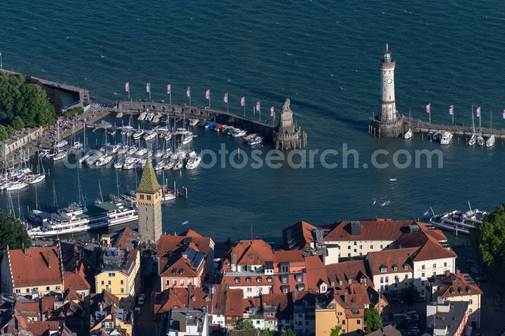 Lindau (Bodensee) from the bird's eye view: Port entrance on the shore of Lake Constance in Lindau am Bodensee in the state Bavaria, Germany