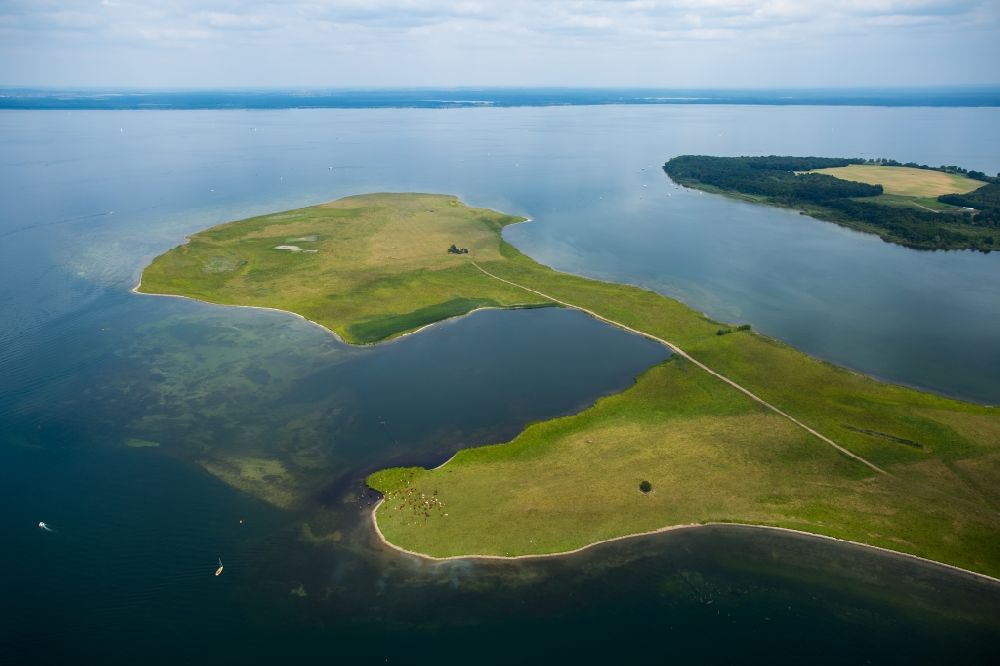 Ludorf from the bird's eye view: Peninsula in Lake Mueritz in Ludorf in the state Mecklenburg - Western Pomerania