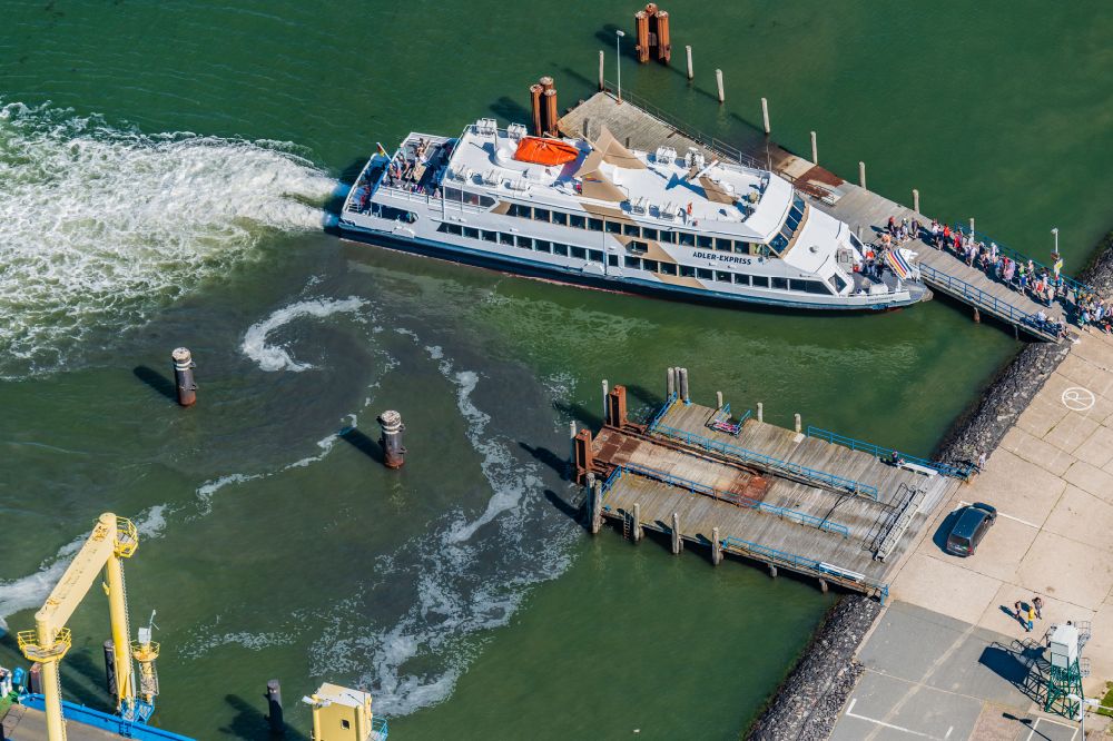 Hooge from the bird's eye view: Hallig Hooge port facility with passenger ship Adler Express docking in the state Schleswig-Holstein, Germany