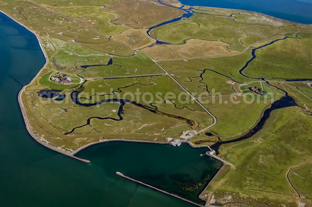 Aerial photograph Langeneß - Green space structures a Hallig Landscape in Langeness North Friesland in the state Schleswig-Holstein, Germany