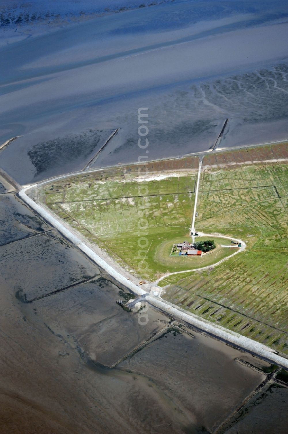 Aerial photograph Pellworm - Hallig Suedfall in Pellworm in Schleswig-Holstein. Wadden Sea at low tide. Top Pellworm
