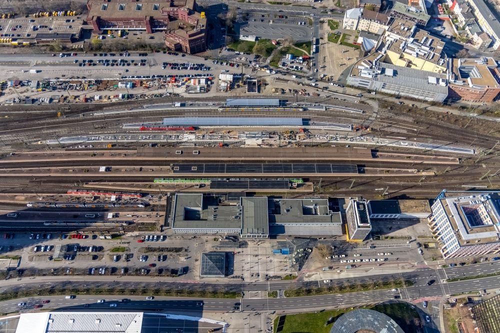 Dortmund from above - Track progress and building of the main station of the railway in Dortmund in the state North Rhine-Westphalia, Germany