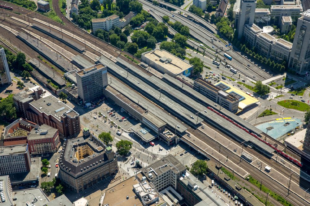 Essen from above - track progress and building of the main station of the railway in Essen at Ruhrgebiet in the state North Rhine-Westphalia, Germany