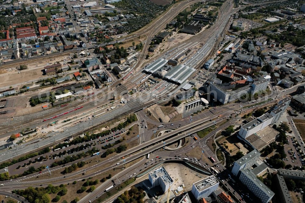 Aerial photograph Halle (Saale) - Track progress and building of the main station of the railway in Halle (Saale) in the state Saxony-Anhalt, Germany