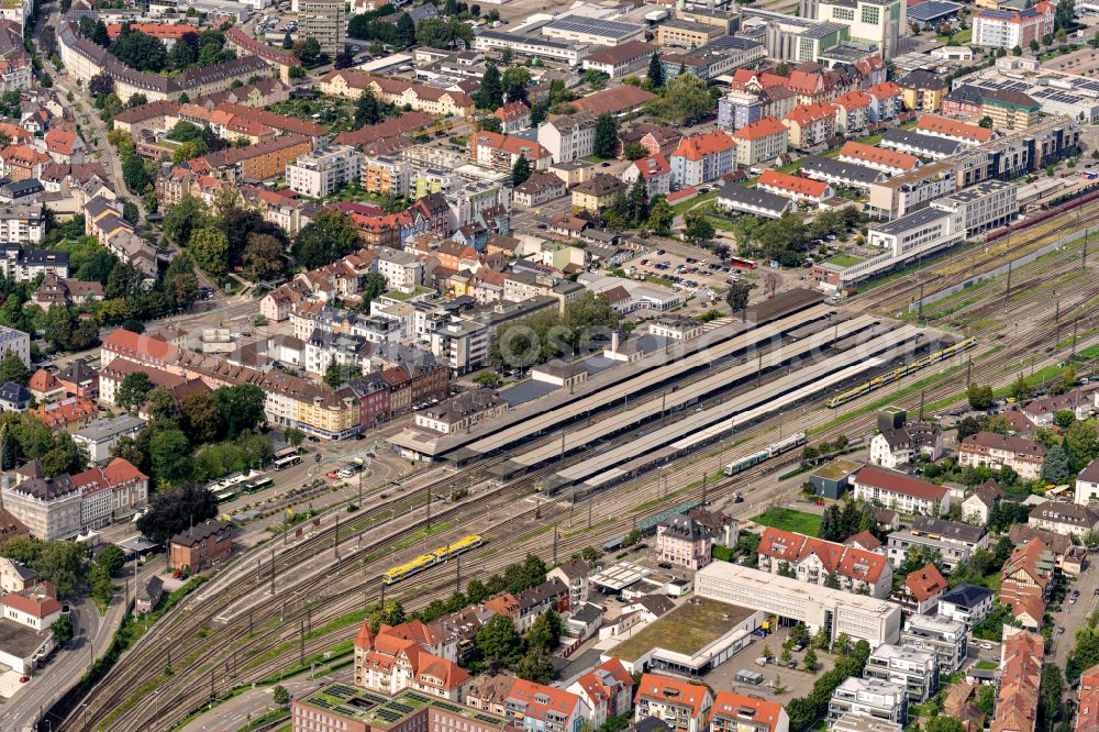 Aerial photograph Offenburg - Track progress and building of the main station of the railway in Offenburg in the state Baden-Wurttemberg, Germany