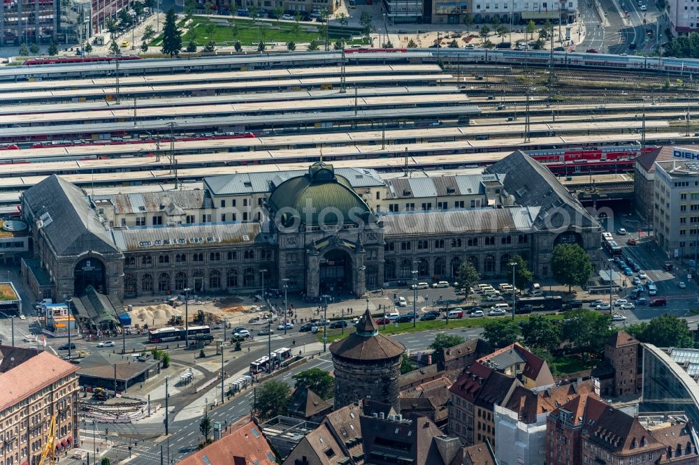 Aerial image Nürnberg - Track progress and building of the main station of the railway in the district Mitte in Nuremberg in the state Bavaria, Germany