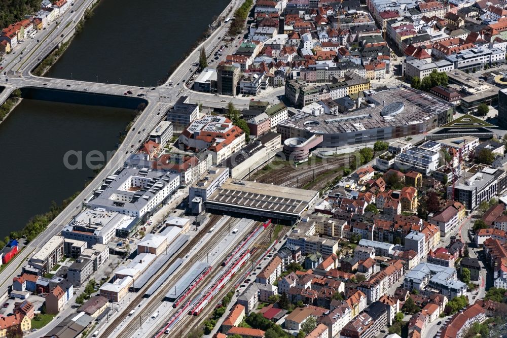 Aerial image Passau - Track progress and building of the main station of the railway in the district Sankt Nikola in Passau in the state Bavaria, Germany