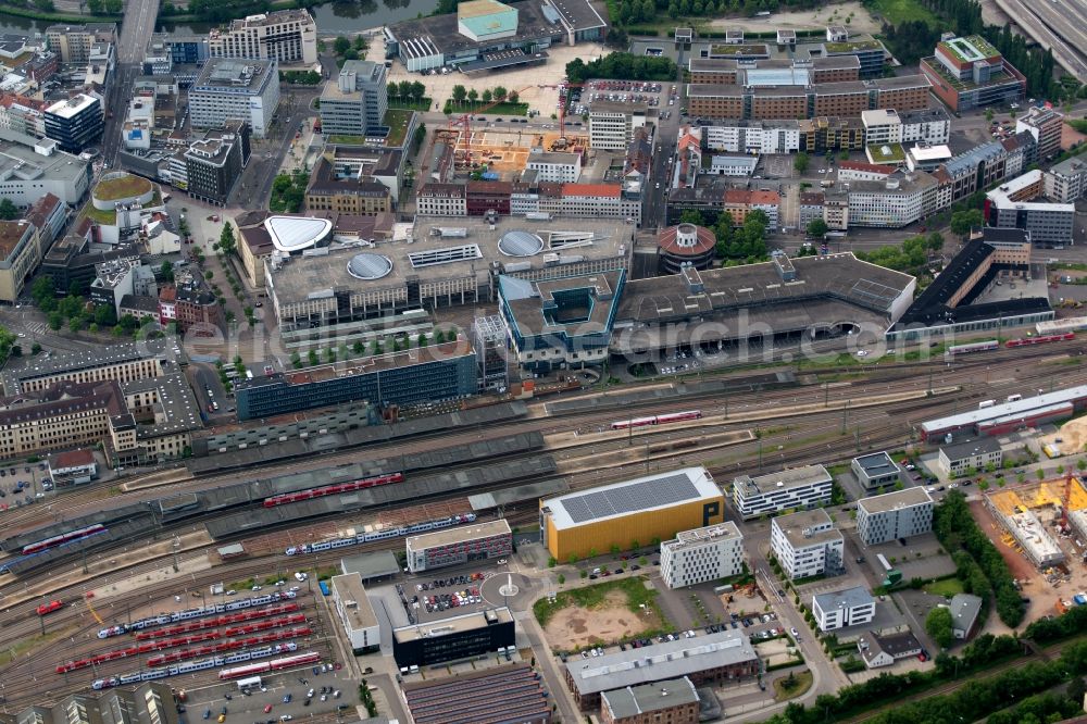 Saarbrücken from the bird's eye view: track progress and building of the main station of the railway in Saarbruecken in the state Saarland, Germany