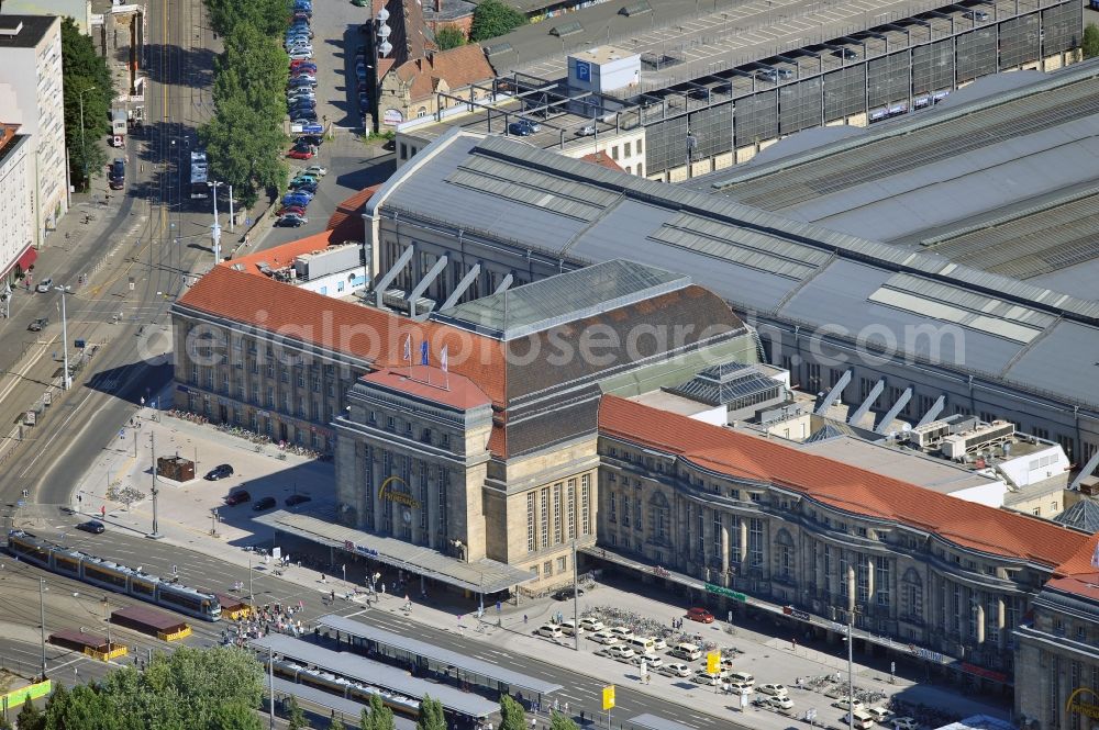 Aerial image Leipzig - View of the Leipzig Central Station and the shopping center in the walkways to the station