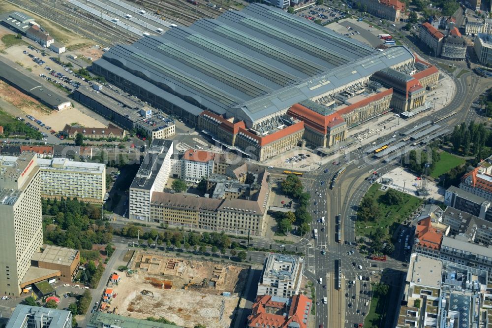Leipzig from the bird's eye view: View of the Leipzig Central Station and the shopping center in the walkways to the station
