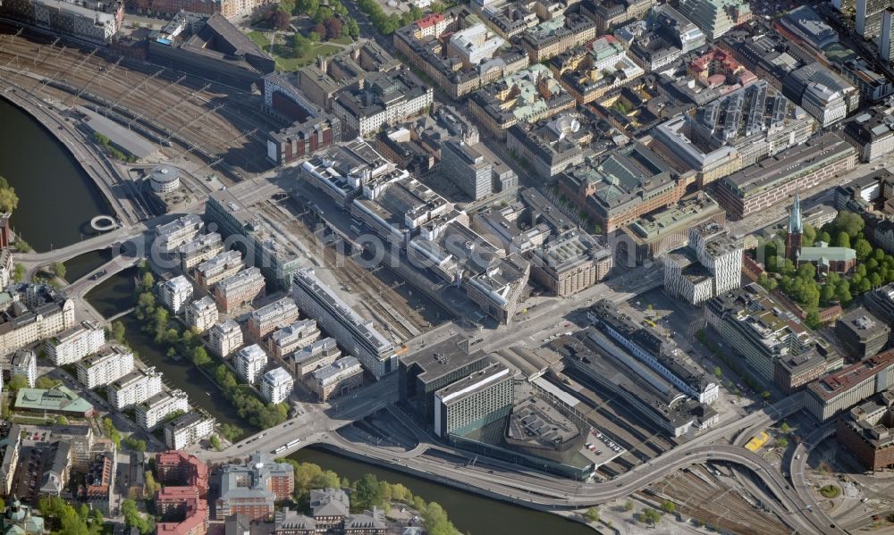 Aerial photograph Stockholm - Track progress and building of the main station of the railway Stockholms Centralstation in the district Norrmalm in Stockholm in Stockholms laen, Sweden