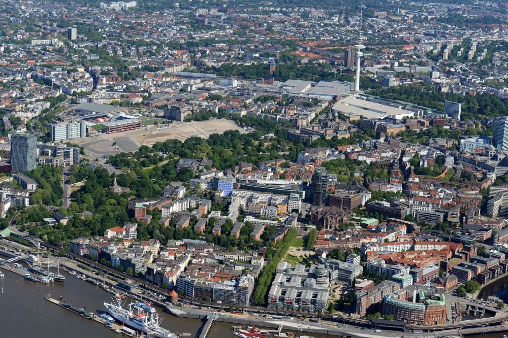 Aerial photograph Hamburg - View of the church St. Michaelis in the district Altstadt in Hamburg