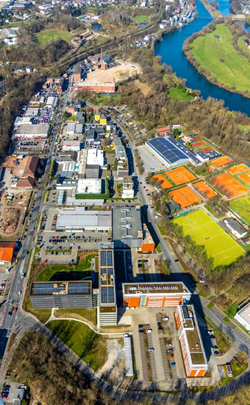 Aerial photograph Mülheim an der Ruhr - Building headquarters Group of Companies ALDI SUeD in Muelheim on the Ruhr in the state North Rhine-Westphalia