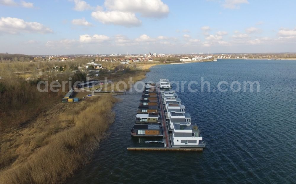 Aerial photograph Bitterfeld-Wolfen - House boat berths and moorings on the shore area Grosser Goitzschesee in Bitterfeld-Wolfen in the state Saxony-Anhalt, Germany