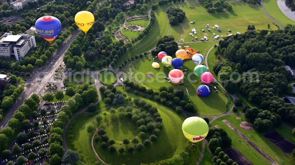 Bonn from above - Hot air balloon over the Rheinaue flying over the airspace in the district Hochkreuz in Bonn in the state North Rhine-Westphalia, Germany
