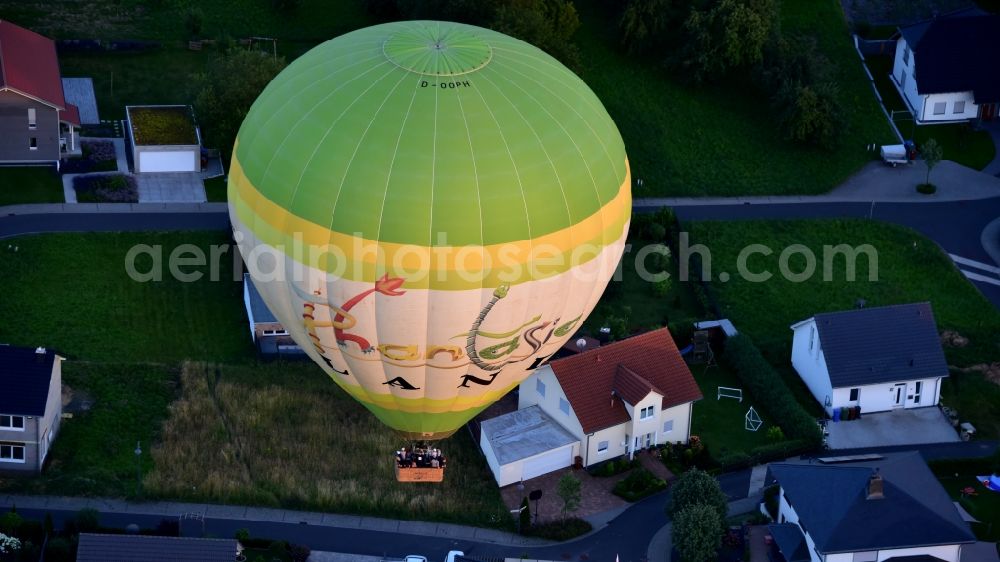 Aerial photograph Bonn - Hot air balloon in flight over the airspace of Bruchhausen (Neuwied district) in Rheinland-Pfalz, Germany