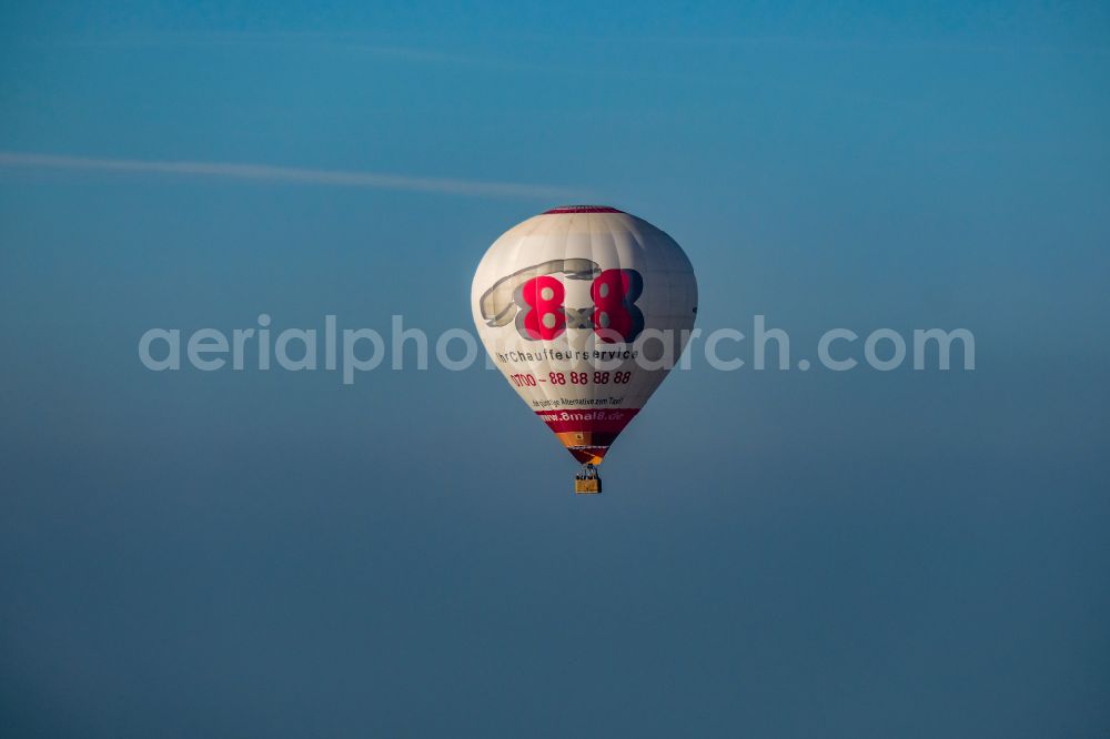 Stadtlohn from the bird's eye view: Hot air balloon flying over the airspace in Stadtlohn in the state North Rhine-Westphalia, Germany