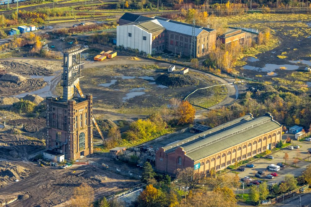 Bottrop from above - Autumnal discolored vegetation view Demolition work on the site of the Industry- ruins Industrial monument Malakoff Tower on the former Prosper colliery on street Knappenstrasse in Bottrop at Ruhrgebiet in the state North Rhine-Westphalia, Germany