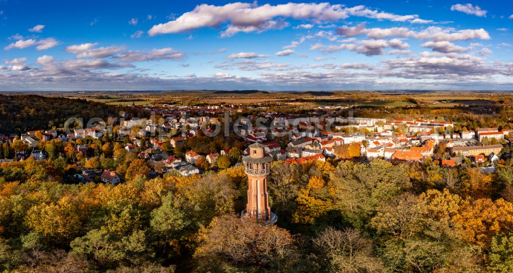 Aerial image Bad Freienwalde (Oder) - Autumnal discolored vegetation view structure of the observation tower Aussichtsturm on Galgenberg in Bad Freienwalde (Oder) in the state Brandenburg, Germany