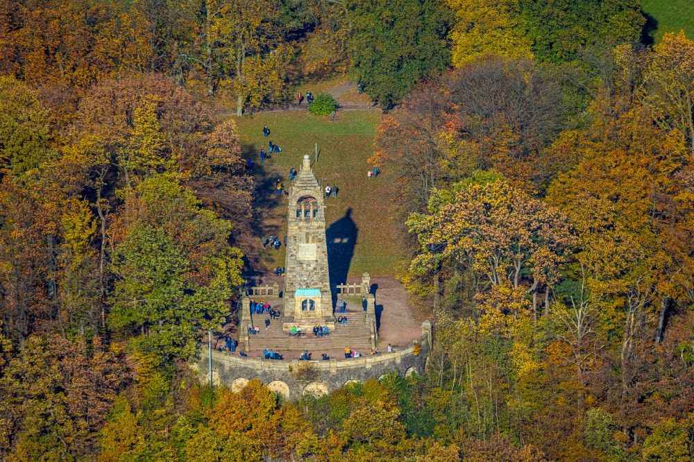 Bommern from above - Autumnal discolored vegetation view structure of the observation tower Berger-Denkmal in Bommern at Ruhrgebiet in the state North Rhine-Westphalia, Germany