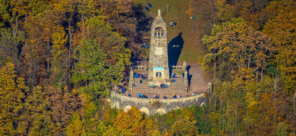 Bommern from the bird's eye view: Autumnal discolored vegetation view structure of the observation tower Berger-Denkmal in Bommern at Ruhrgebiet in the state North Rhine-Westphalia, Germany