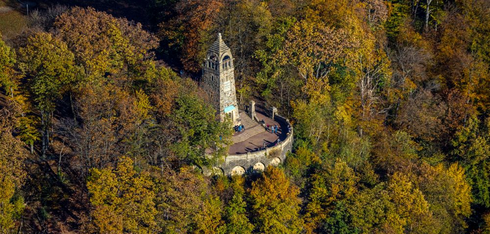 Witten from the bird's eye view: Autumnal discolored vegetation view structure of the observation tower Berger-Denkmal on street Wetterstrasse in Bommern at Ruhrgebiet in the state North Rhine-Westphalia, Germany