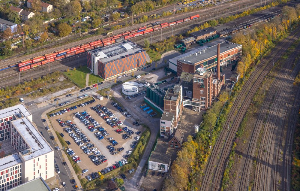 Aerial photograph Bochum - Autumnal discolored vegetation view building and production halls on the premises of the brewery Privatbrauerei Moritz Fiege GmbH & Co. KG in the district Innenstadt in Bochum at Ruhrgebiet in the state North Rhine-Westphalia
