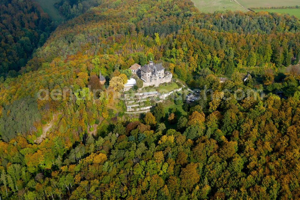 Aerial photograph Witzenhausen - Autumnal discolored vegetation view castle of Schloss Berlepsch in Witzenhausen in the state Hesse