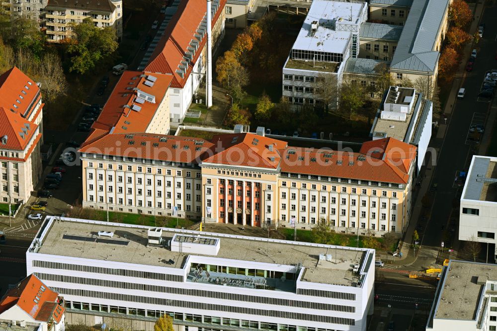 Leipzig from the bird's eye view: Autumnal discolored vegetation view campus building of the university HTKW Hochschule fuer Telekommunikation Leipzig an der Gustav-Freytag-Strasse in the district Connewitz in Leipzig in the state Saxony