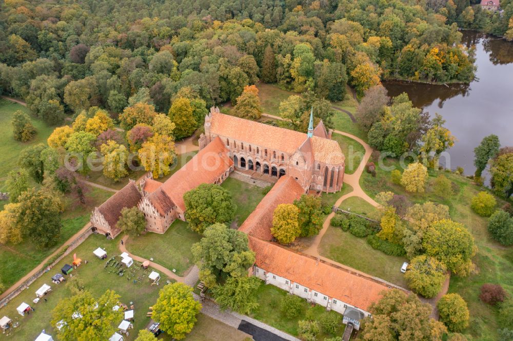 Aerial image Chorin - Autumnal discolored vegetation view complex of buildings of the monastery in der Schorfheide in Chorin in the state Brandenburg
