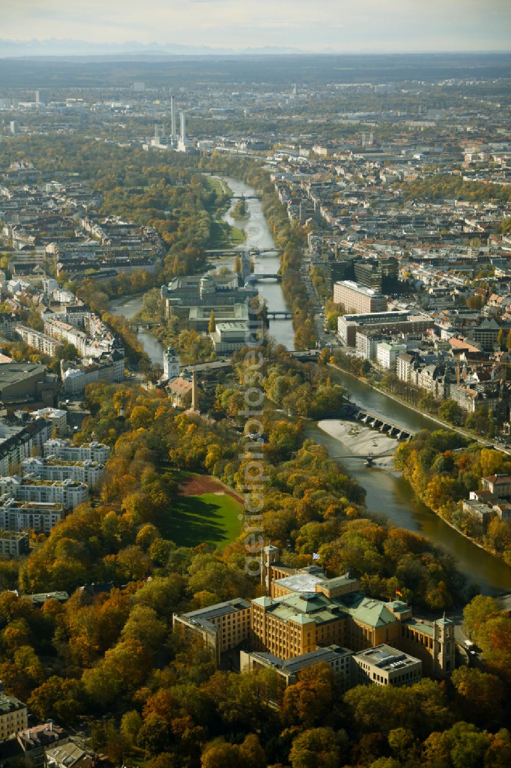 München from above - Autumnal discolored vegetation view Building complex of the Ministry Maximilianeum - Bayerischer Landtag on Max-Planck-Strasse in Munich in the state Bavaria, Germany