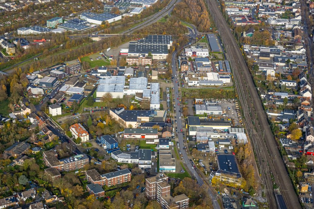 Aerial image Duisburg - Autumnal discolored vegetation view industrial estate and company settlement on street Albert-Hahn-Strasse in the district Grossenbaum in Duisburg at Ruhrgebiet in the state North Rhine-Westphalia, Germany