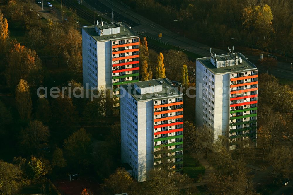 Berlin from above - Autumnal discolored vegetation view high-rise building in the residential area on street Brodowiner Ring in the district Marzahn in Berlin, Germany