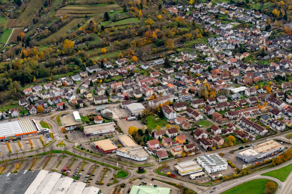 Mietersheim from the bird's eye view: Autumnal discolored vegetation view town View of the streets and houses of the residential areas in Mietersheim in the state Baden-Wuerttemberg, Germany