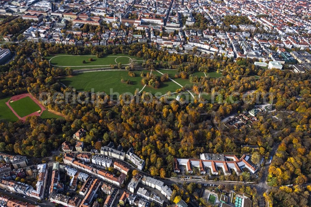 München from above - Autumnal discolored vegetation view park of Englischer Garten in the district Altstadt-Lehel in Munich in the state Bavaria, Germany