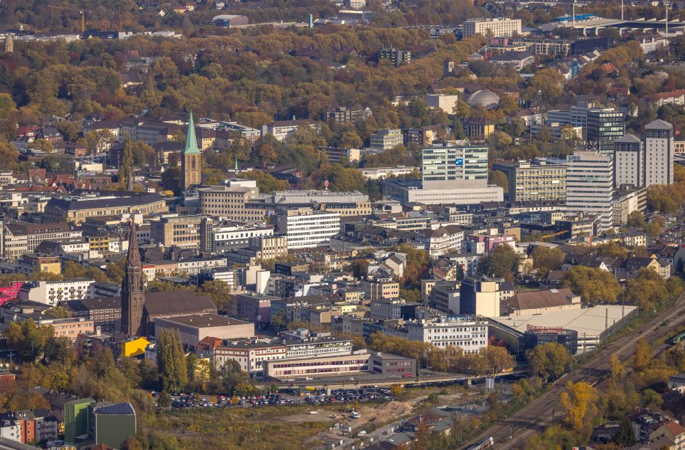 Bochum from above - Autumnal discolored vegetation view city view on down town in the district Innenstadt in Bochum at Ruhrgebiet in the state North Rhine-Westphalia, Germany