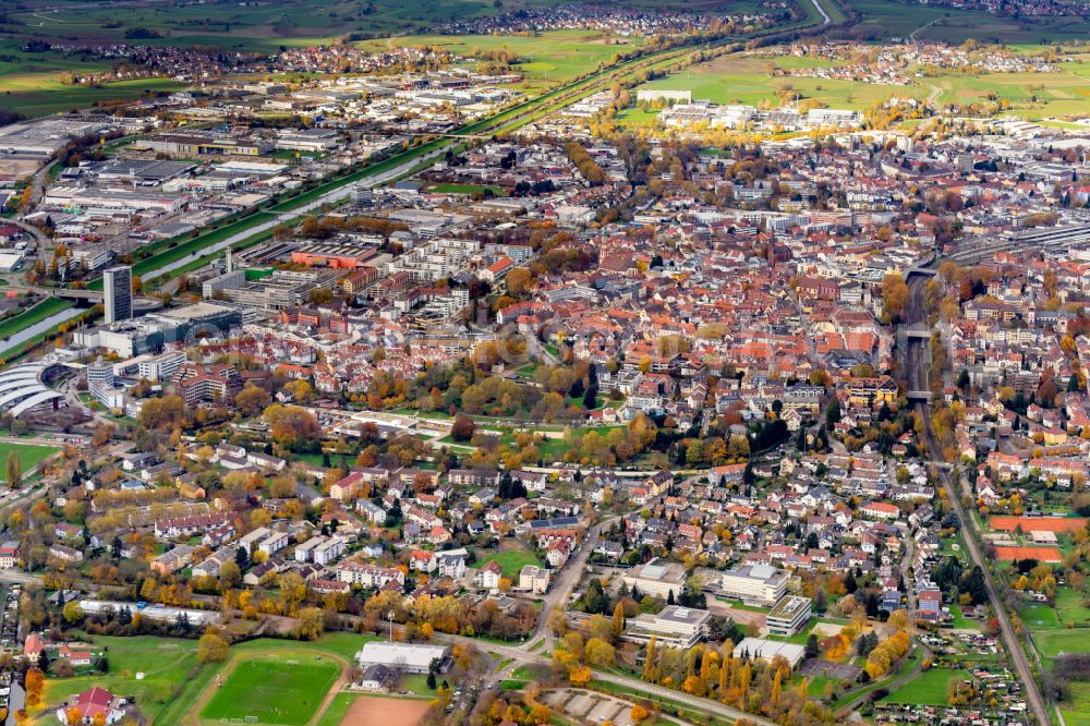 Aerial photograph Offenburg - Autumnal discolored vegetation view city view of the city area of in the district Buehl in Offenburg in the state Baden-Wurttemberg, Germany